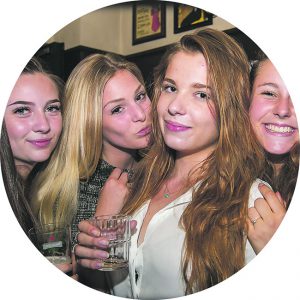 k04-Nightlife tour Ontmoet en ontdek tijdens de bruisweek-win Eerstejaarsspecial-30 juni 2016